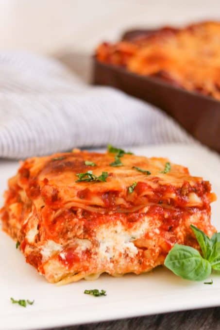 Mom's Lasagna Recipe {Comfort Food} | 365 Days of Baking