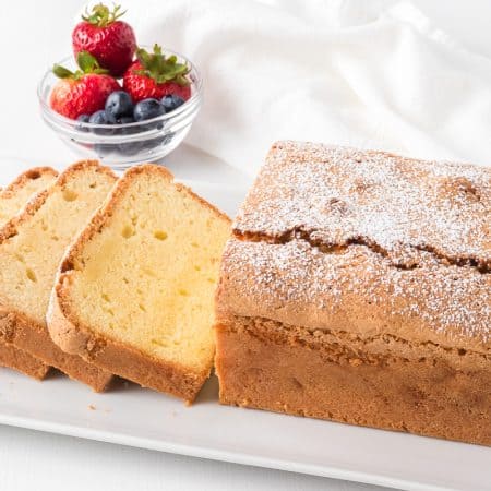 An easy and delicious Pound Cake