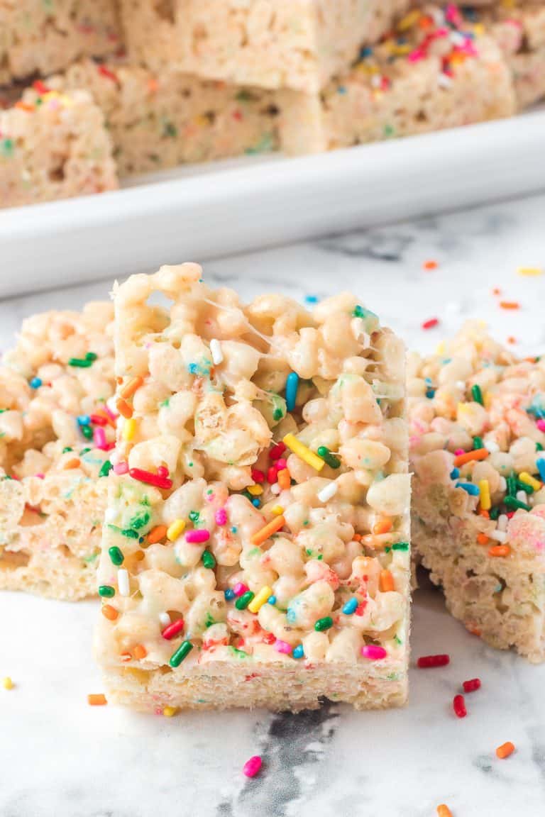 Easy Funfetti Rice Krispie Treats | 365 Days of Baking and More