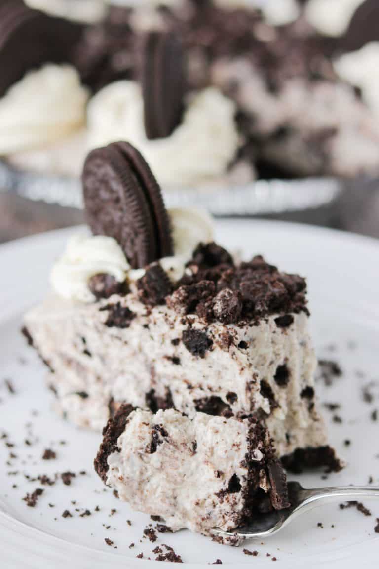 Cookies & Cream Pie - 365 Days of Baking and More