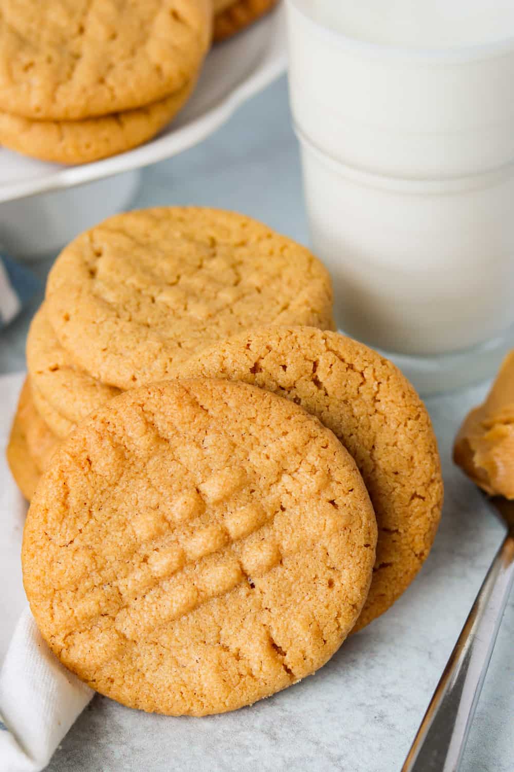 3 Ingredient Peanut Butter Cookies – Ready in Just 13 Minutes!