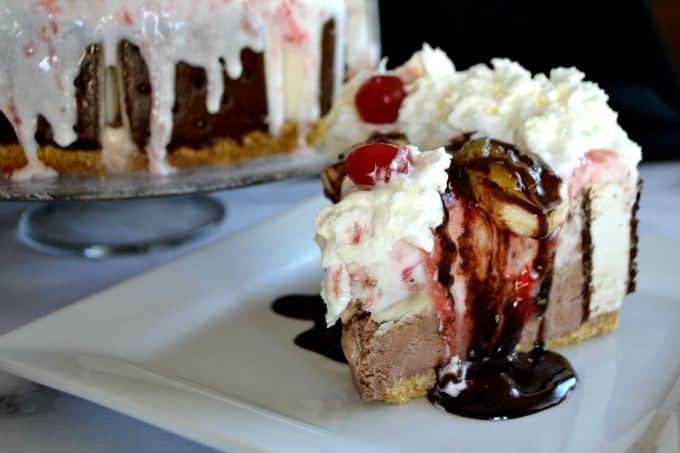 banana split ice cream cake