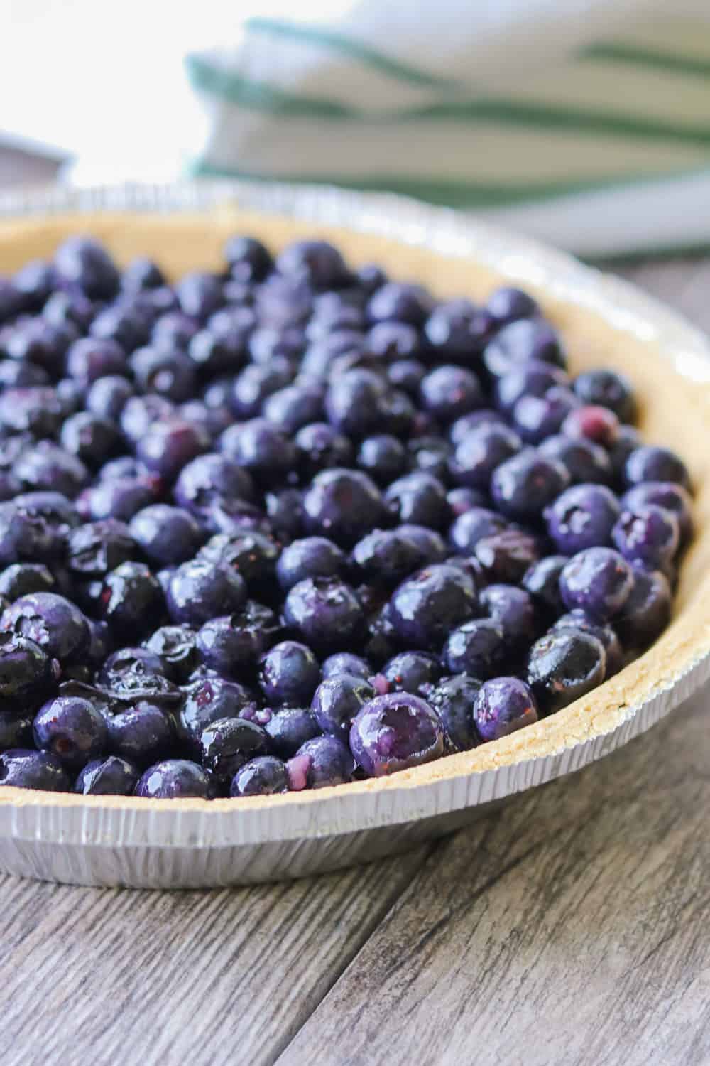Easy No-Bake Blueberry Pie | 365 Days of Baking and More