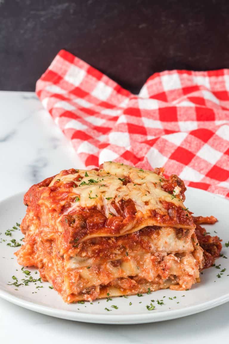 Mom's Lasagna Recipe {Comfort Food} | 365 Days of Baking