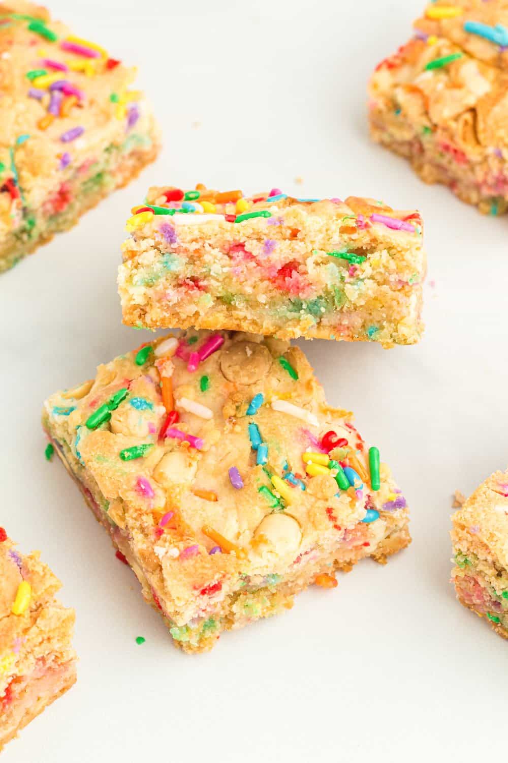 Funfetti Ooey Gooey Bars | 365 Days of Baking and More