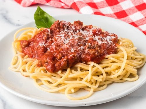 olive garden spaghetti with meat sauce