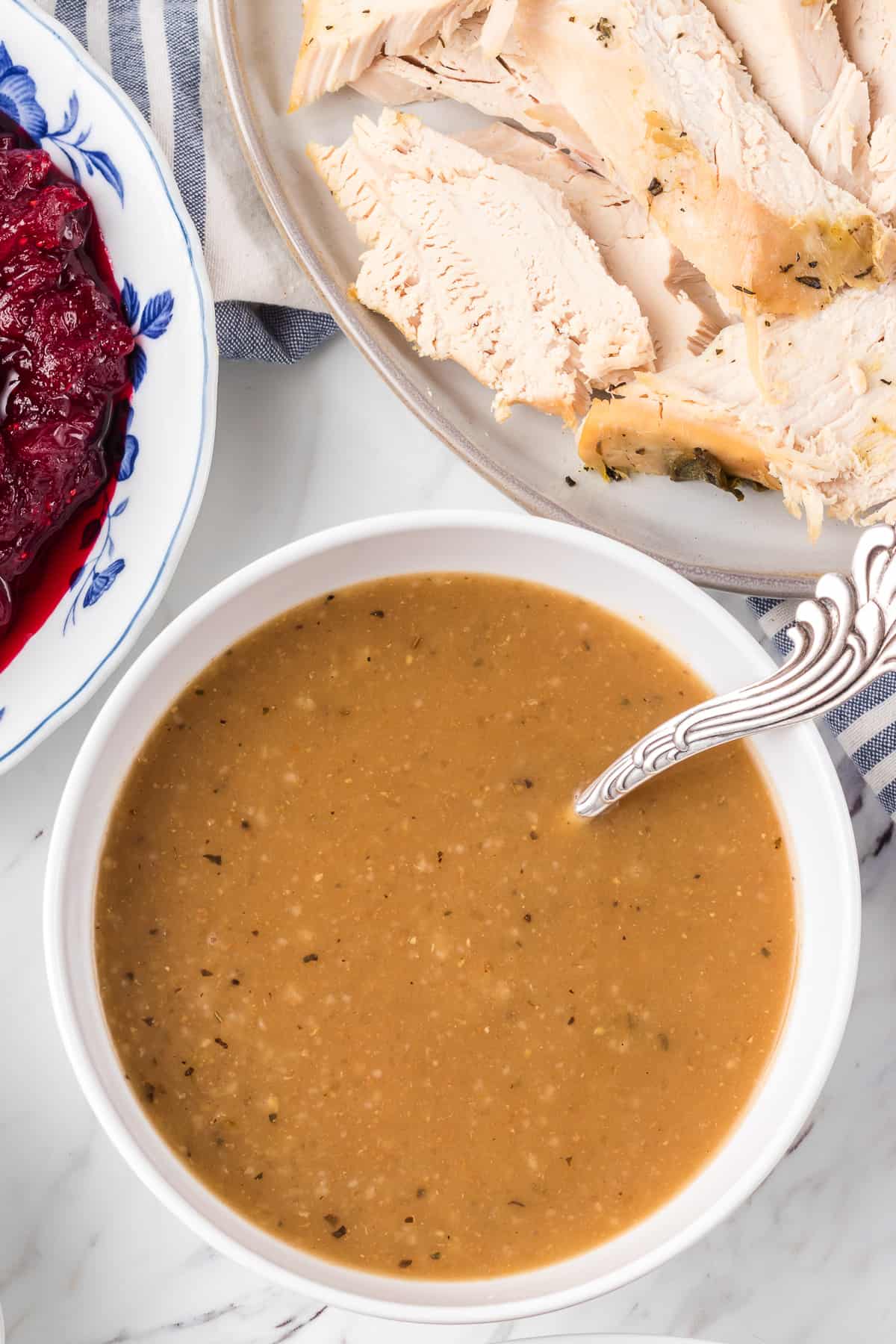 Easy Turkey Gravy With Without Drippings Days Of Baking