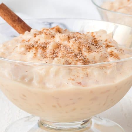 Creamy pudding made with rice and cinnamon.