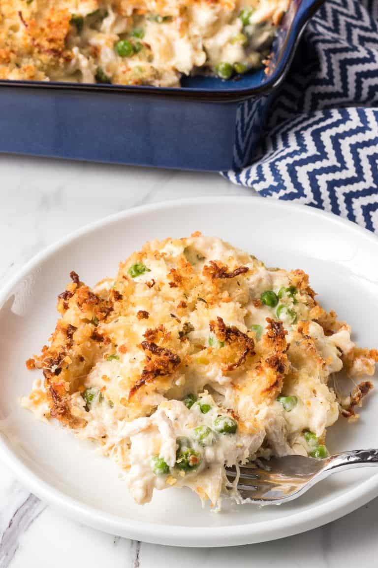 Easy Chicken Alfredo Casserole | 365 Days of Baking and More