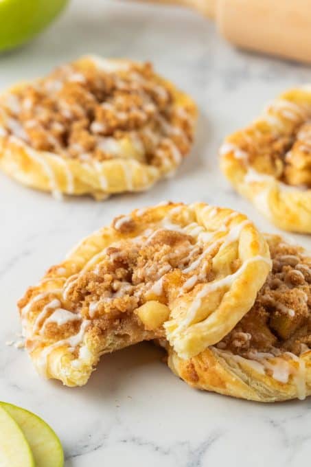 Apple Crumble Danish