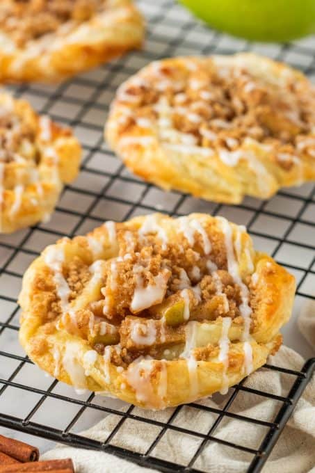 Apple Crisp Danish