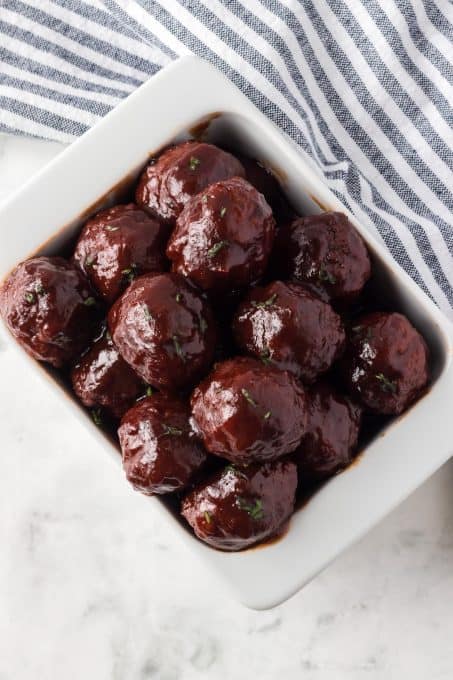 Crockpot Meatballs with chili sauce and grape jelly.