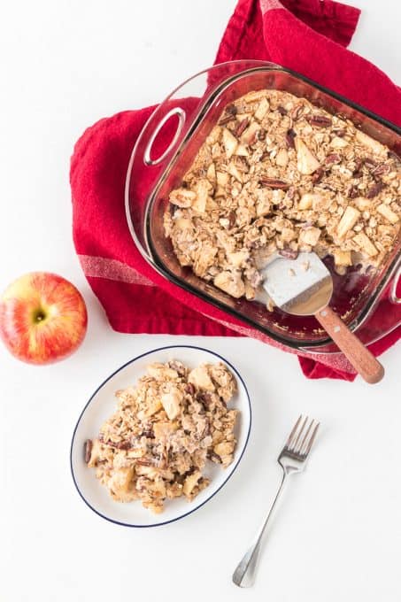 Baked Oatmeal with spices and apple.