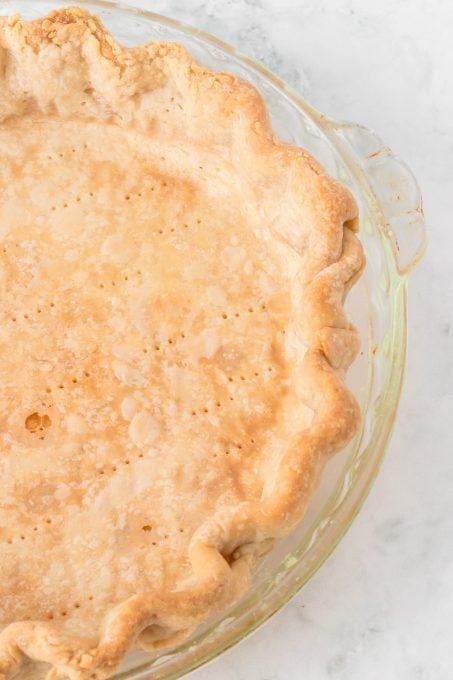 An easy crust for a pie made with shortening and butter.